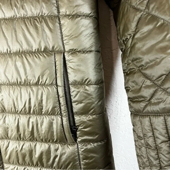 Patagonia Radalie Parka Jacket in Sage Green - Picture 7 of 13